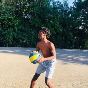 Meet your Posher, Calen